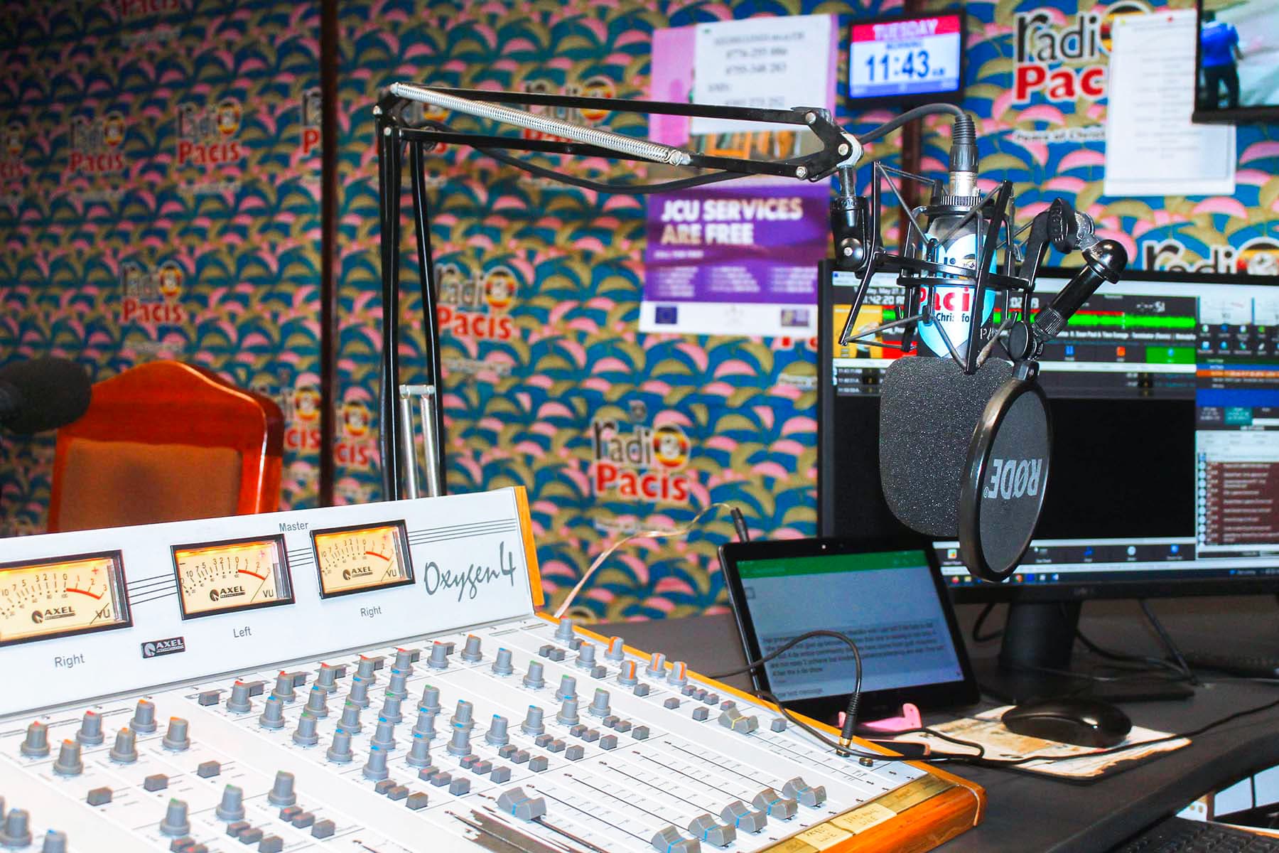 Radio Pacis studio